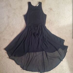 Elegant Black Sleeveless Dress